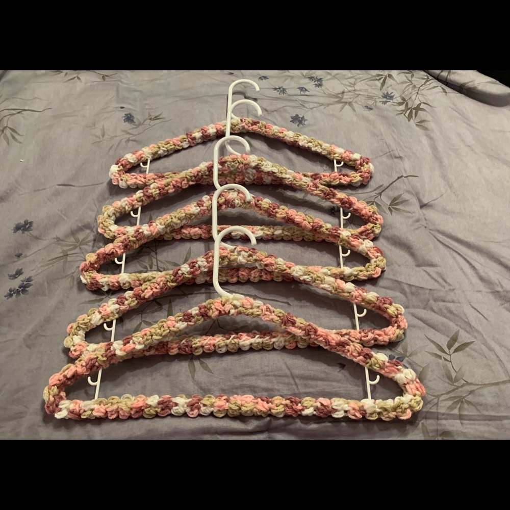 Clothes Hangers Variegated Rosewood New Crochet